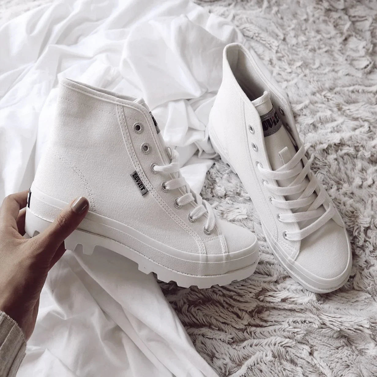 Sneaker Style: 3 Ways