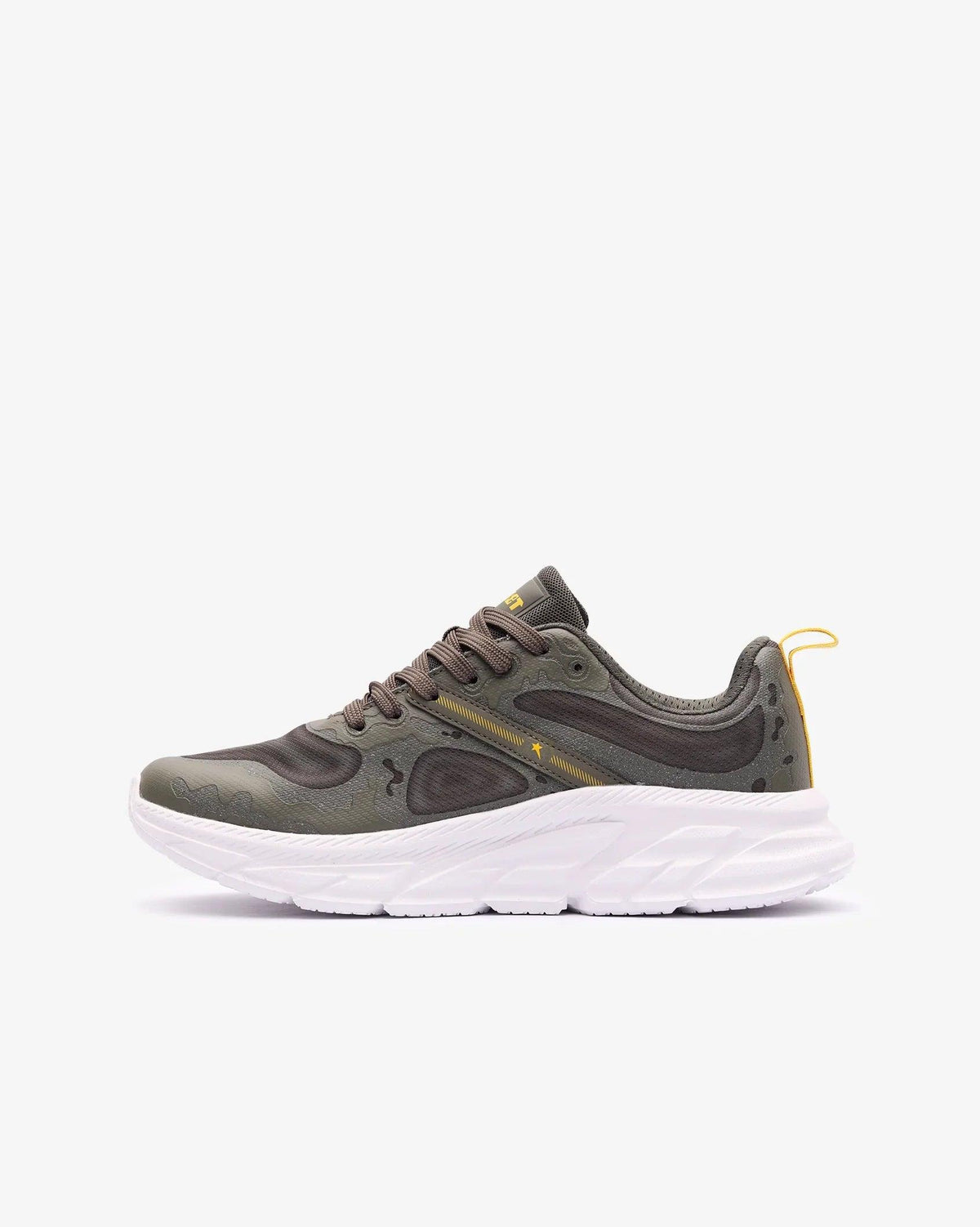 Men's Campsbay athleisure sneaker by Soviet, showcasing stylish casual footwear with modern design and sporty details.