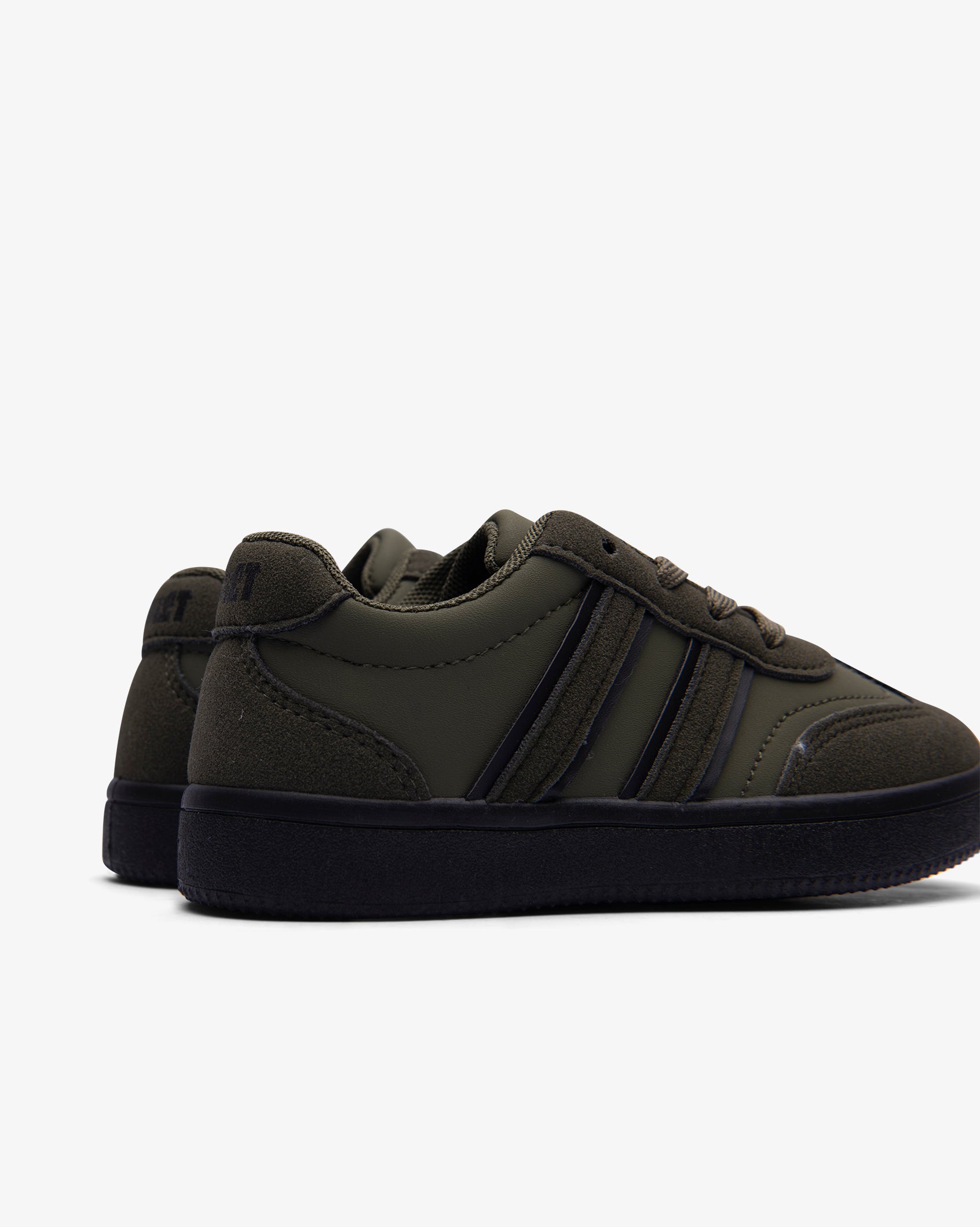 Kids Avatar - Casual Low Cut Sneaker