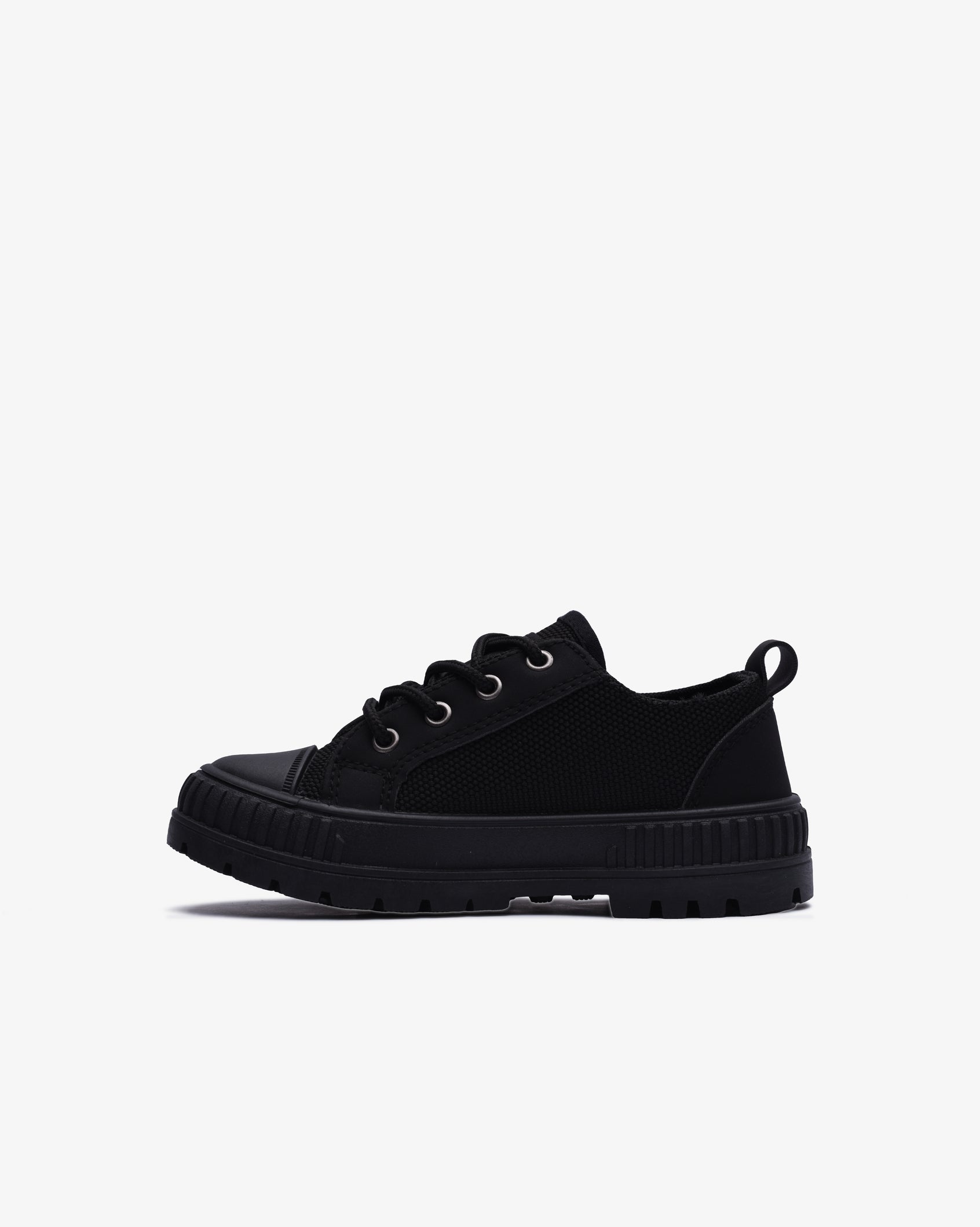 Youth Young - Low Cut Canvas Sneaker
