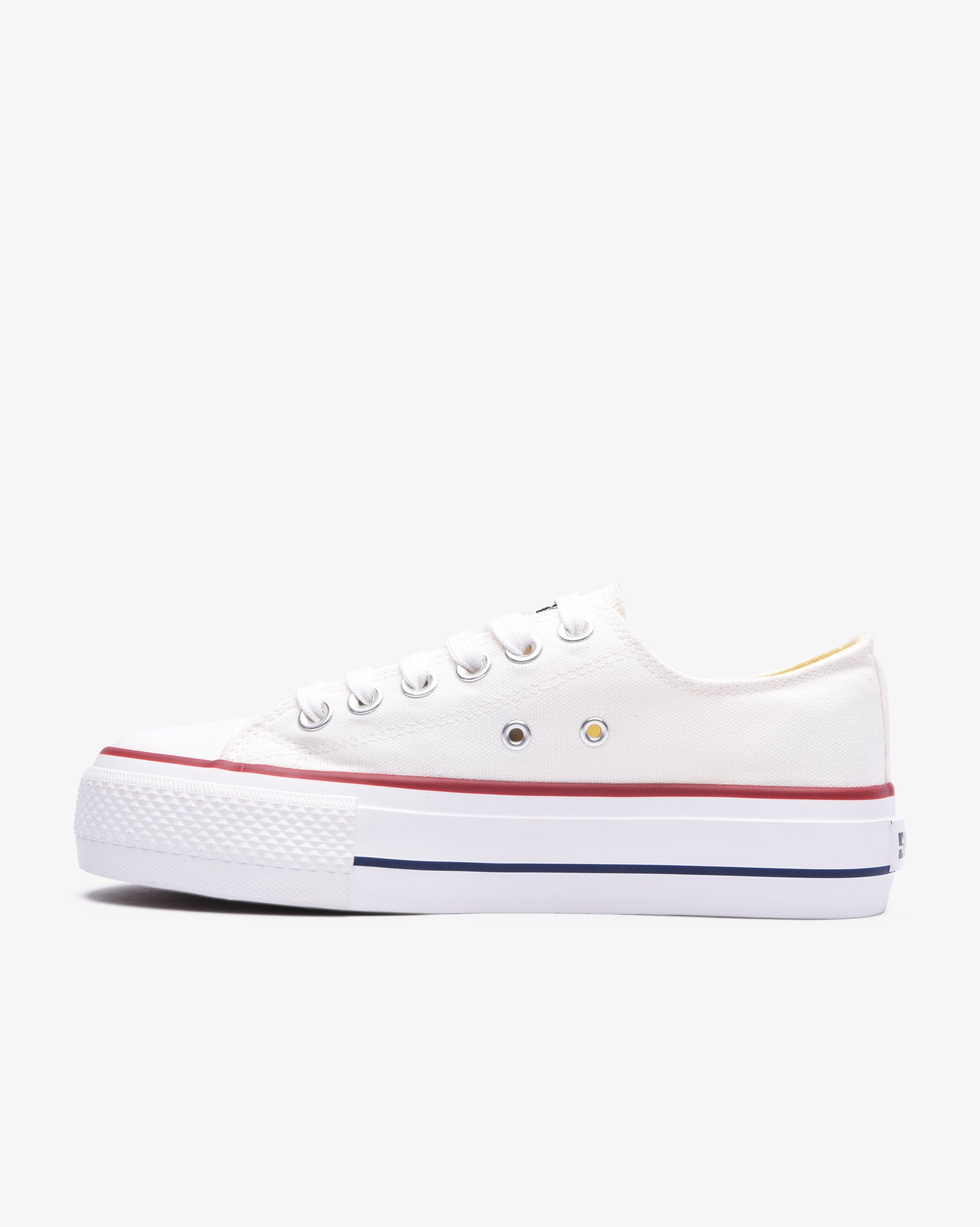 Soviet Ladies Viper Platform S26 low-cut canvas footwear with 4cm vulcanized platform in white.