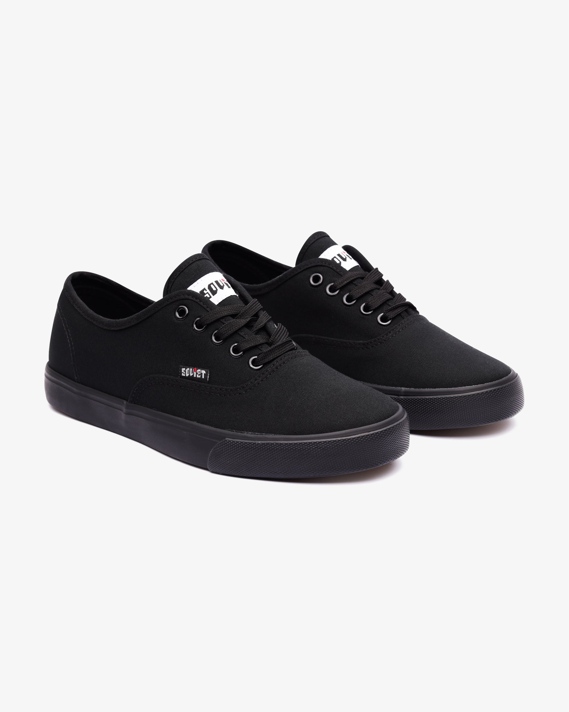 Soviet Mens Barca low cut canvas sneaker in black with white sole, showcasing stylish men's footwear design.