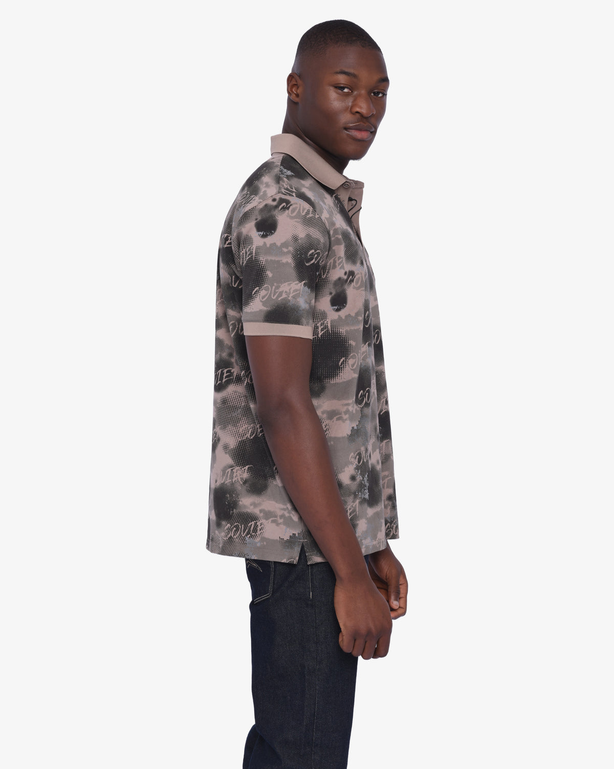 Men's Soviet Trevor App short sleeve fashion golfer in taupe, front view
