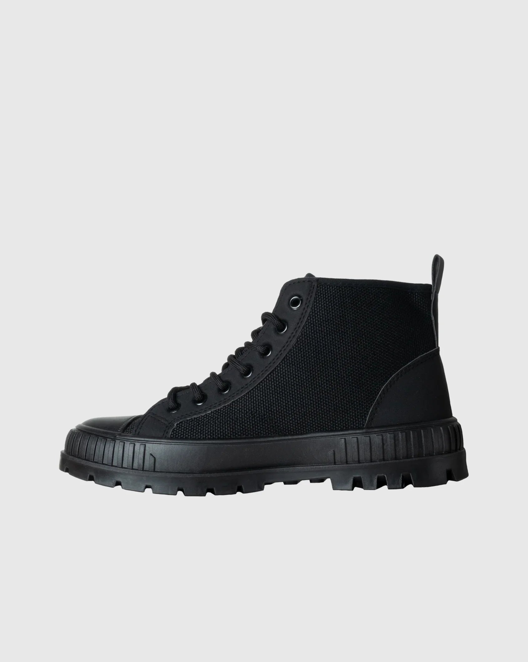 Mens Young - Hi Cut Canvas Sneaker