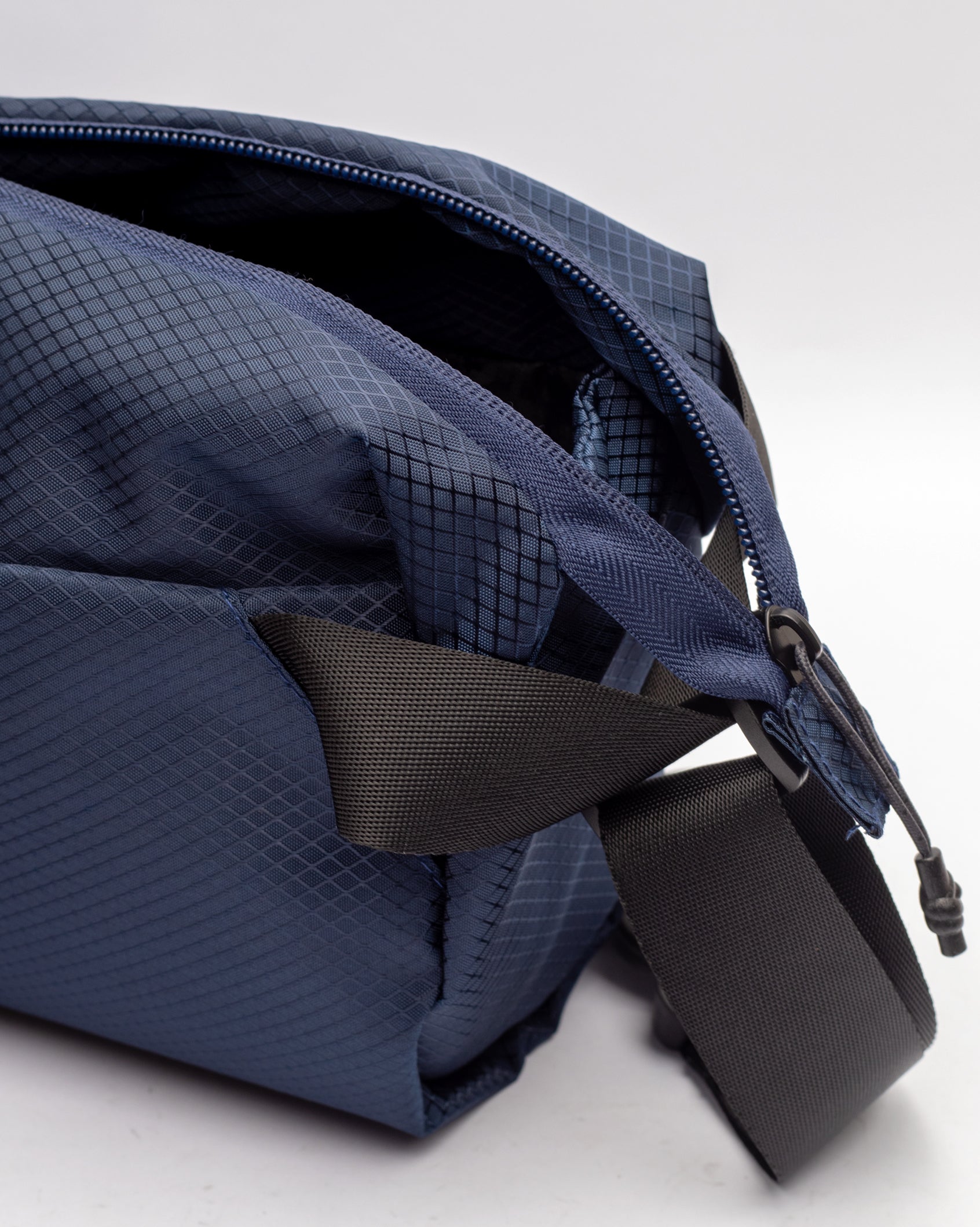 Sambass - Sling Bag