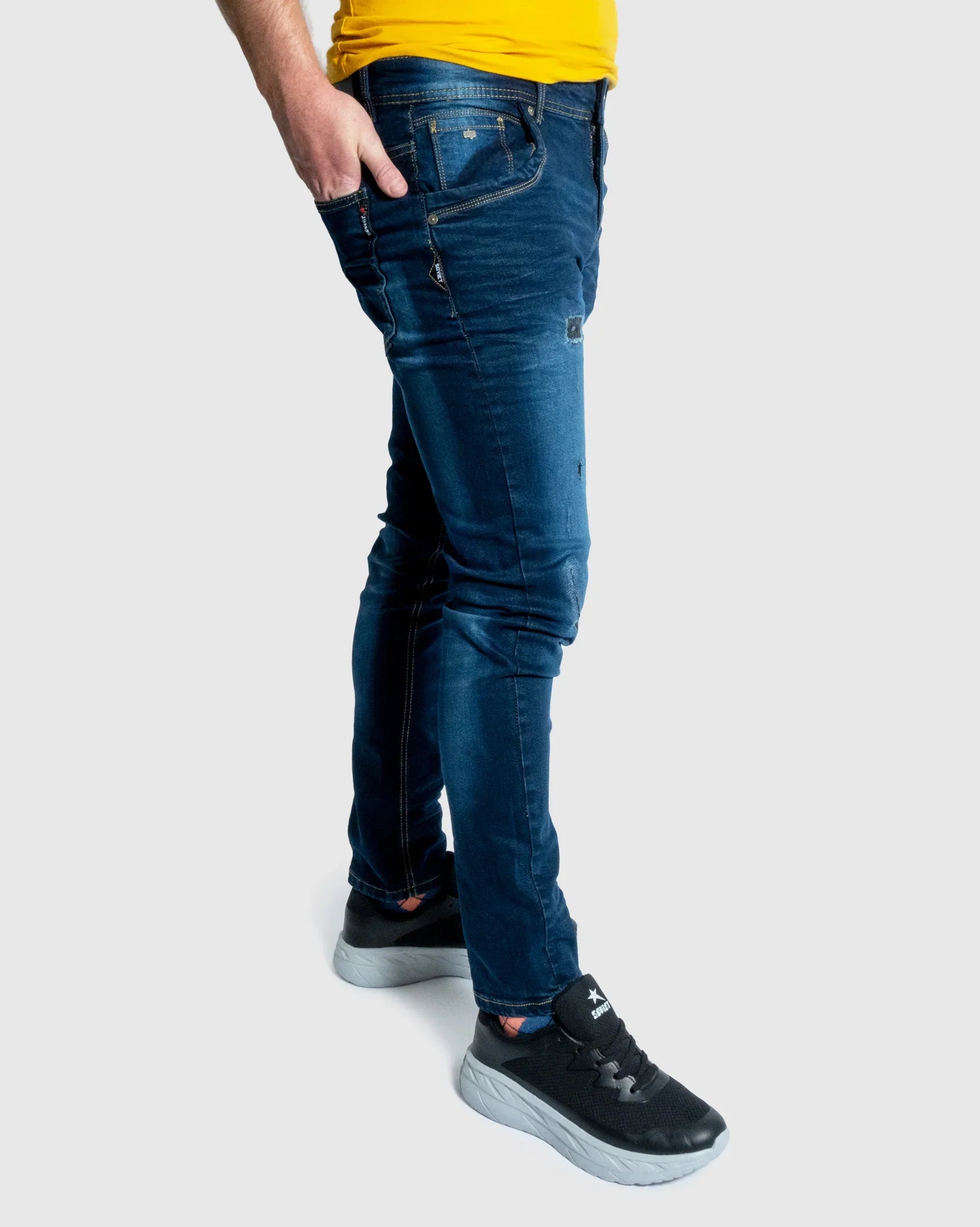 Scottie #4 - Skinny Jean