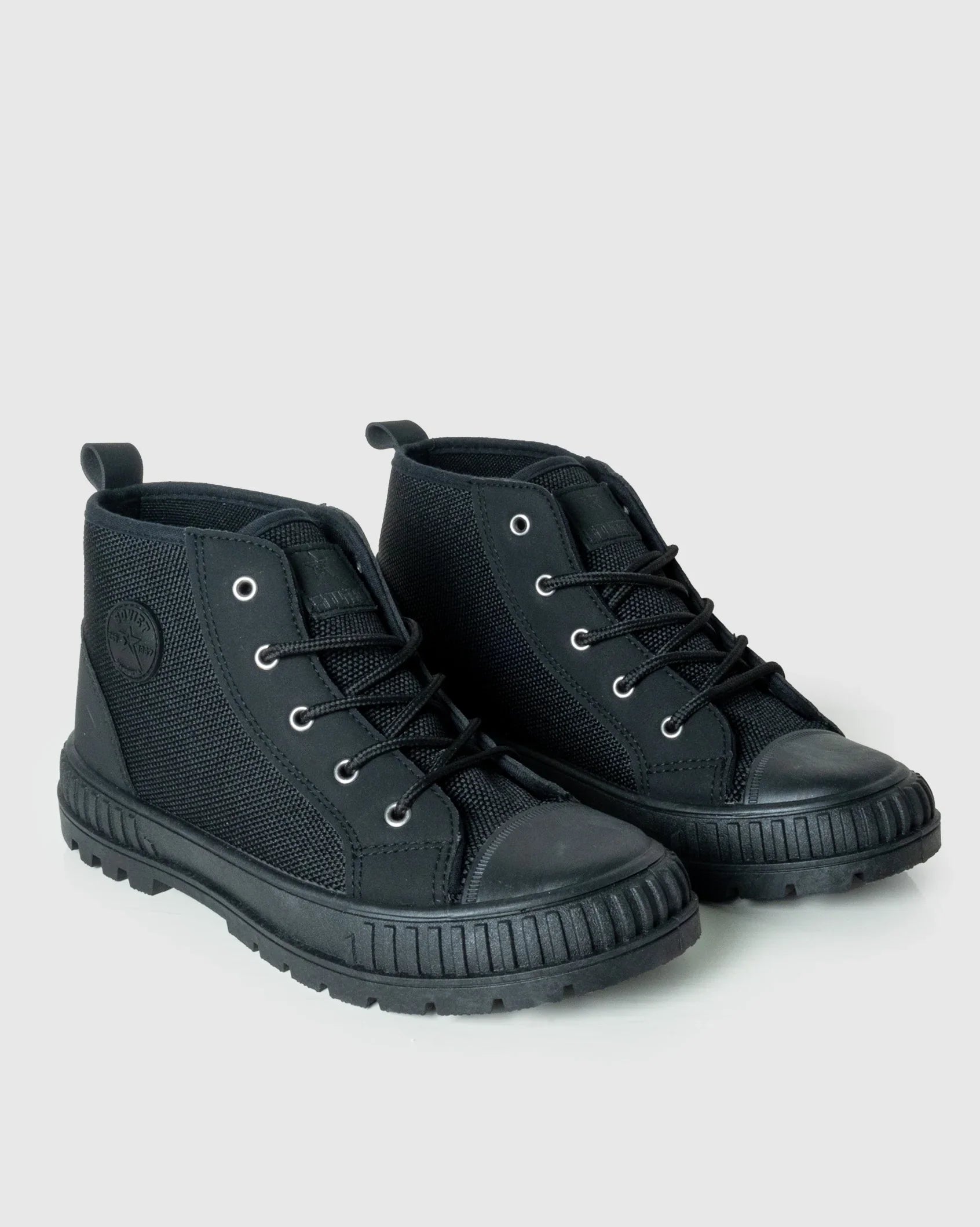 Youth Young - Hi Cut Canvas Sneaker