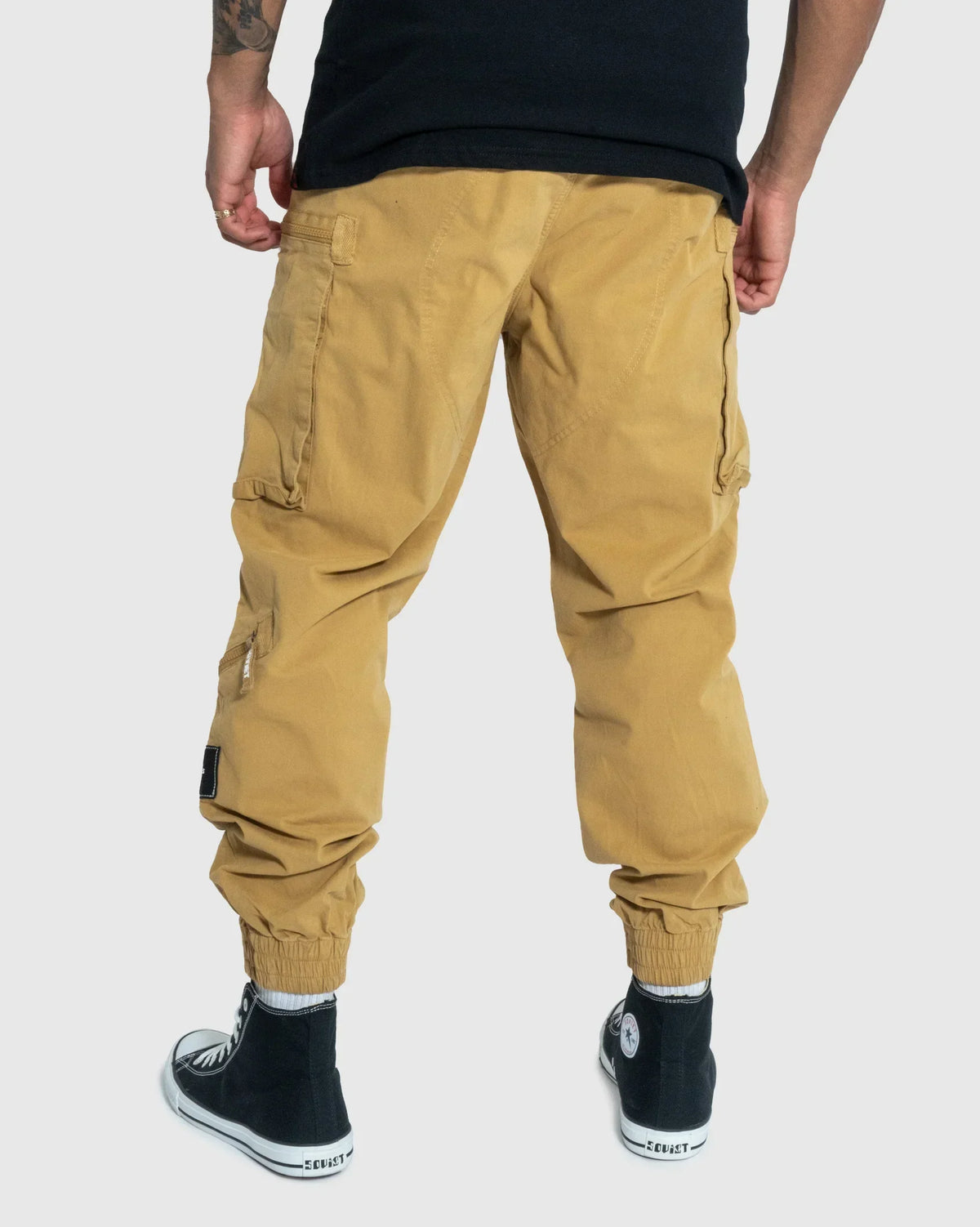 Men's Skywalker cargo pants by Soviet, casual apparel with multiple pockets and comfortable fit, shown in a neutral pose.