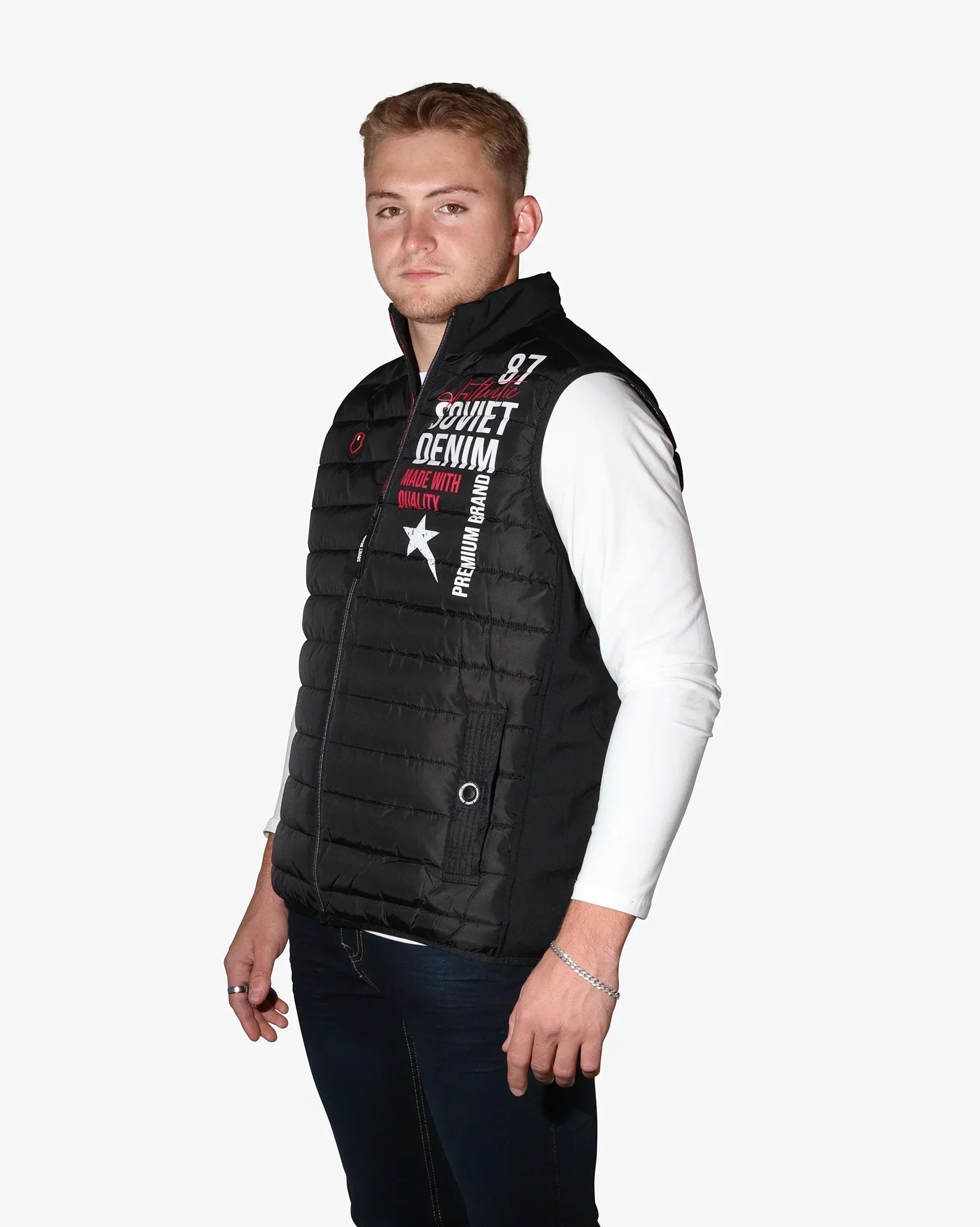 Men's Soviet Bello quilted print gilet, lightweight padded apparel with a stylish quilted pattern, suitable for casual wear.