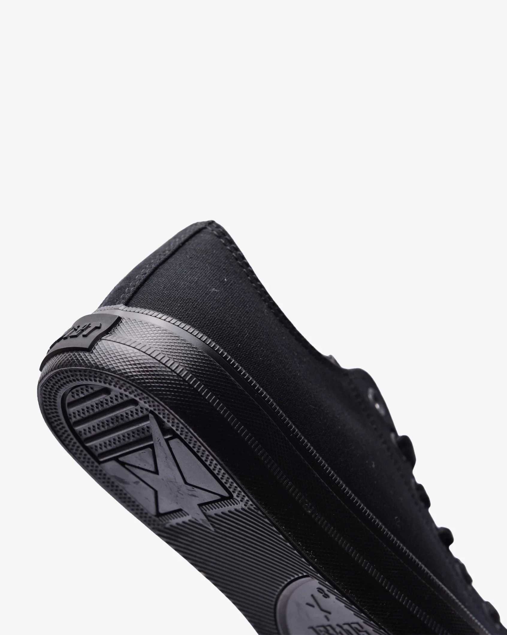 Mens Viper - Low Cut Canvas - Soviet Denim
