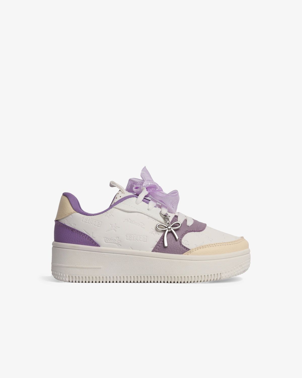 Kids Soviet Scarlett low cut casual platform sneaker in white and beige, featuring a comfortable footwear design for children.