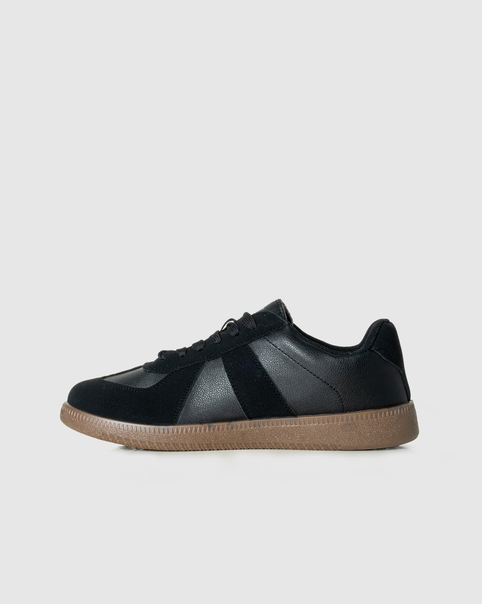 Ladies Fiona - PU/Suede Low Cut Sneaker