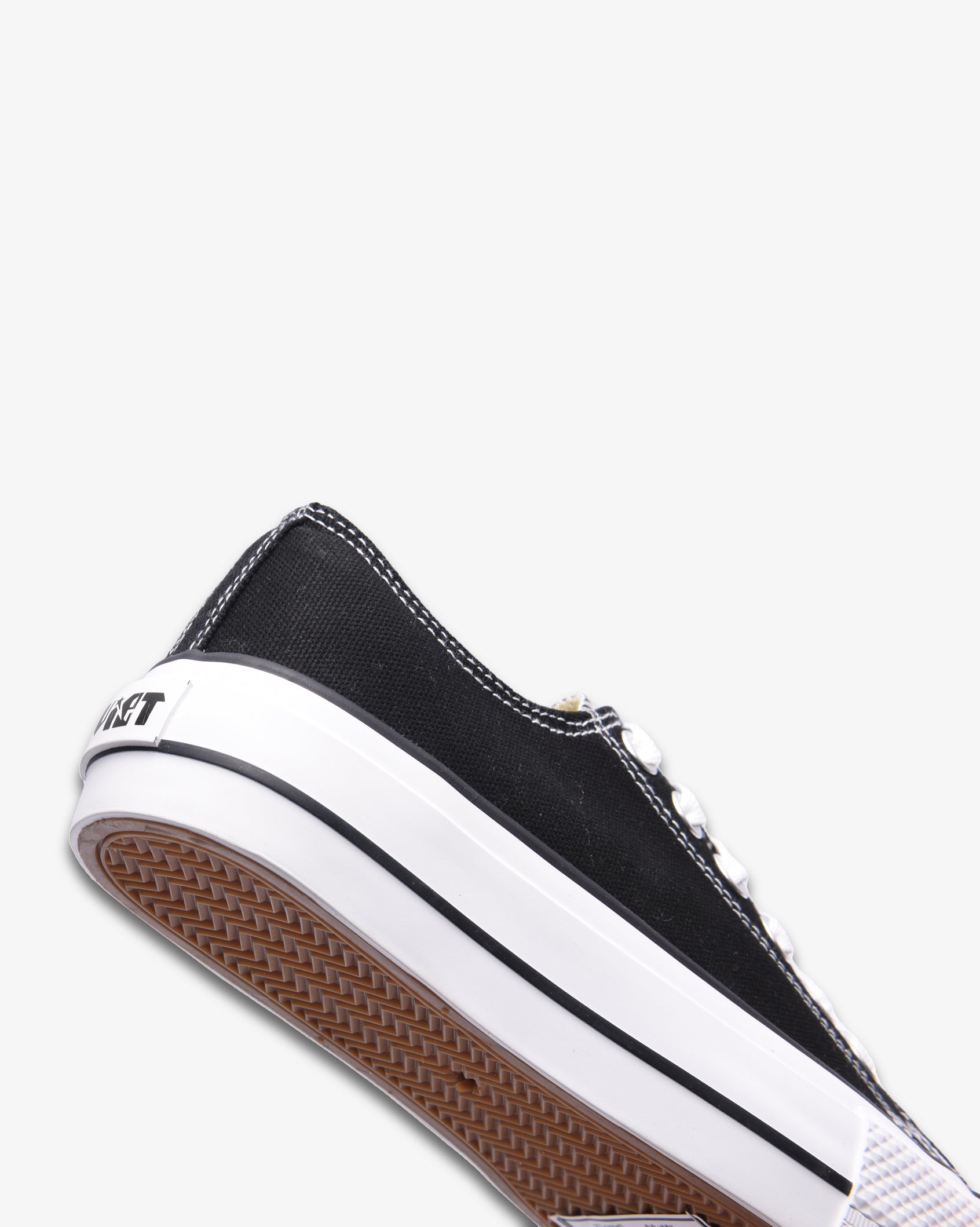 Black Soviet Ladies Viper Platform S26 low-cut canvas footwear with a 4cm vulcanized platform sole.