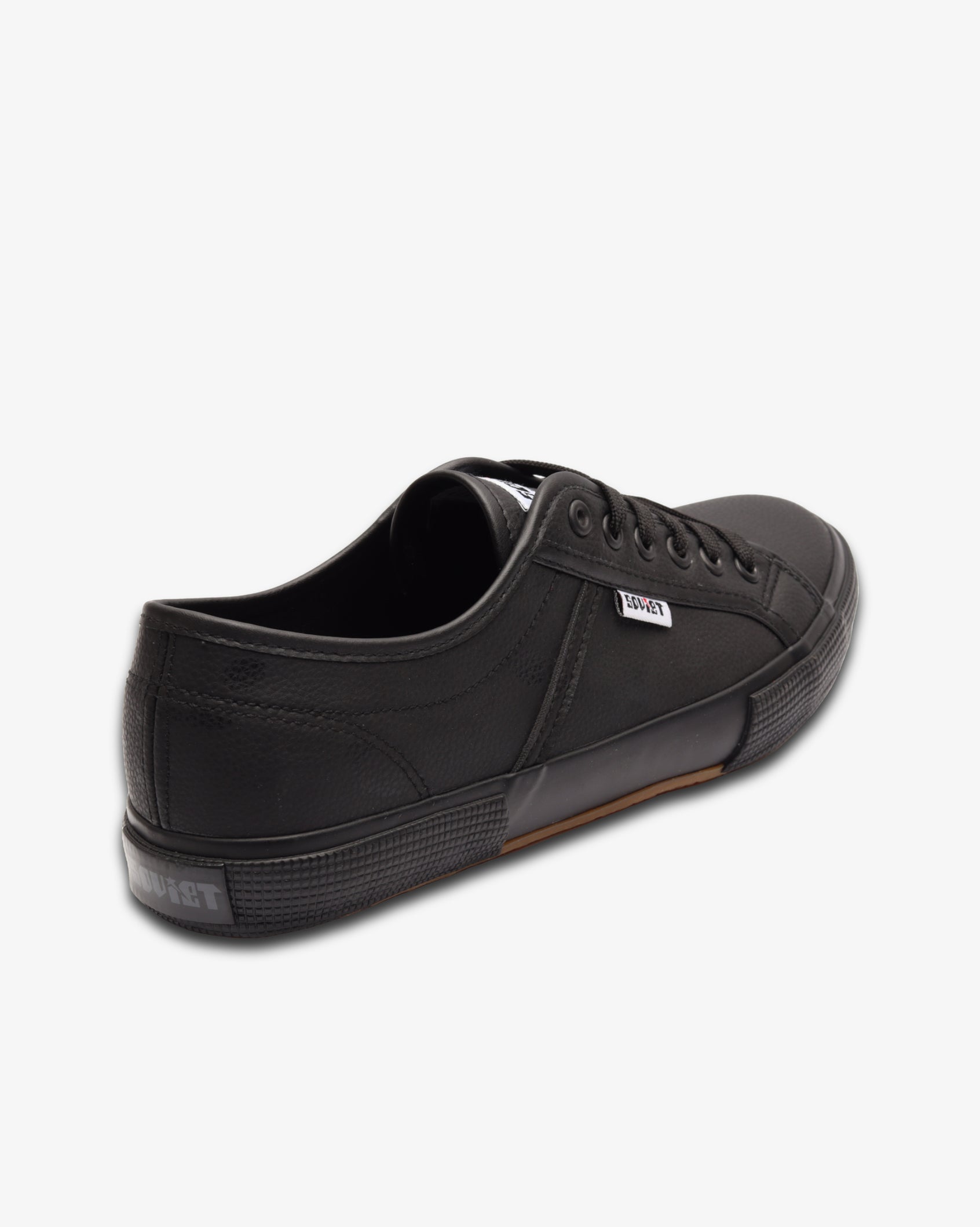 Men's low-cut PU sneaker, black low profile with side panel stitching