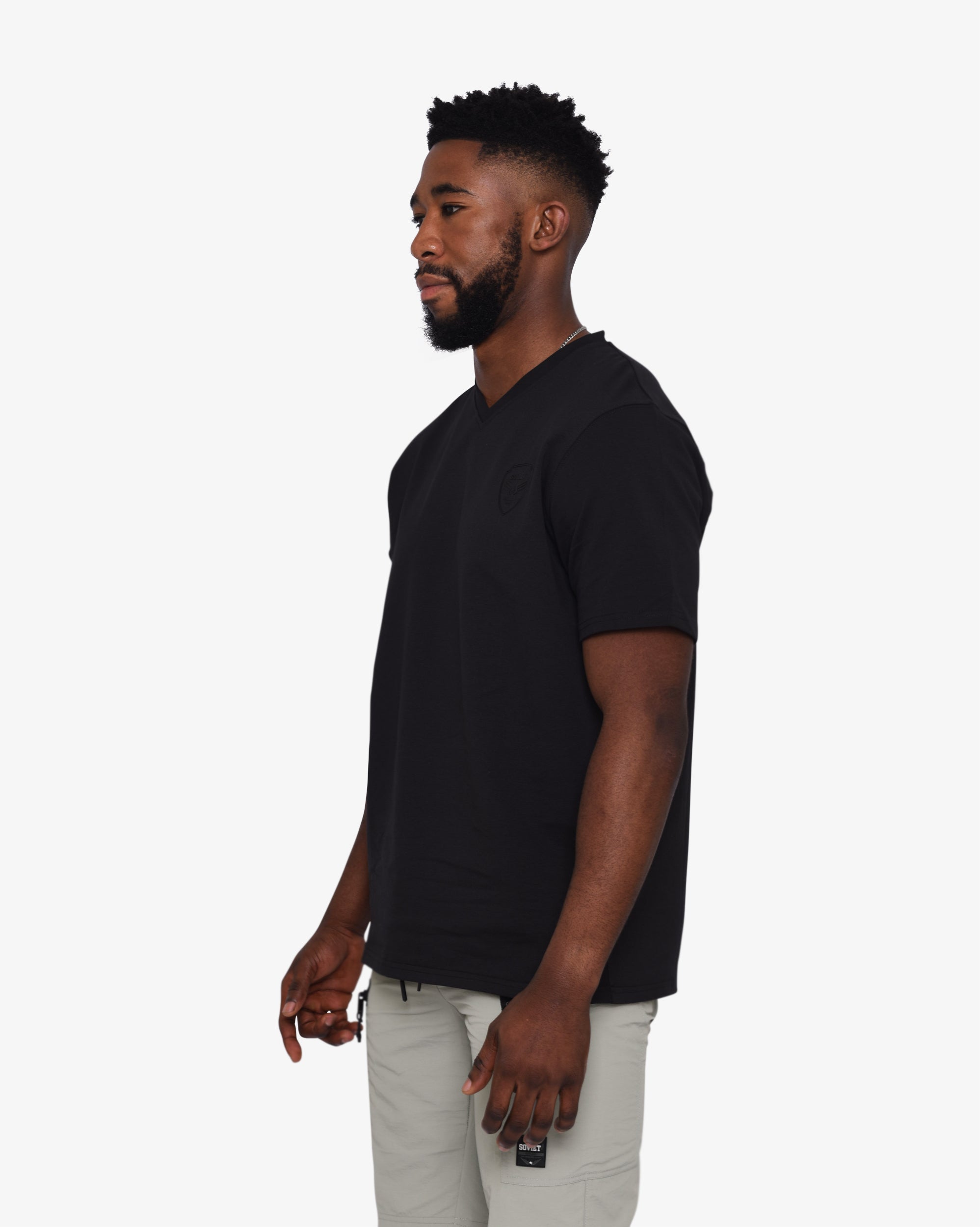 Mens Bold - Basic V-Neck Tee