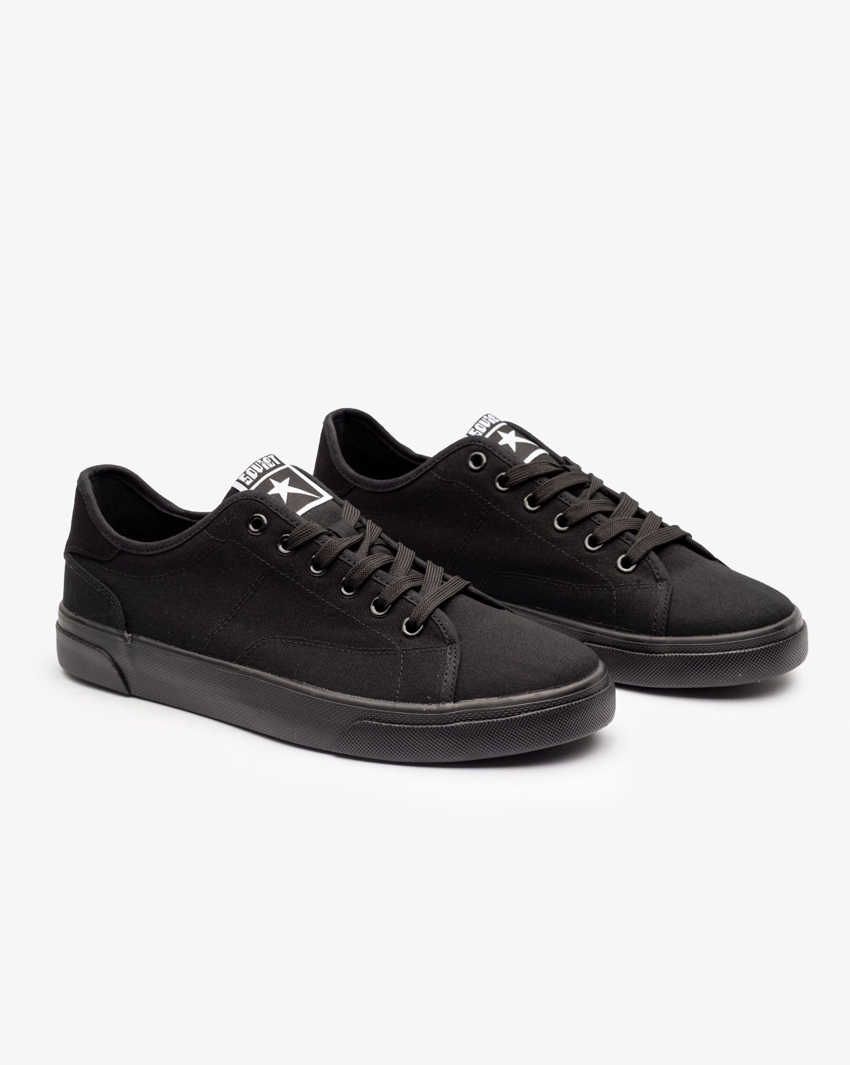 Mens Douglas - Low Cut Canvas Sneaker