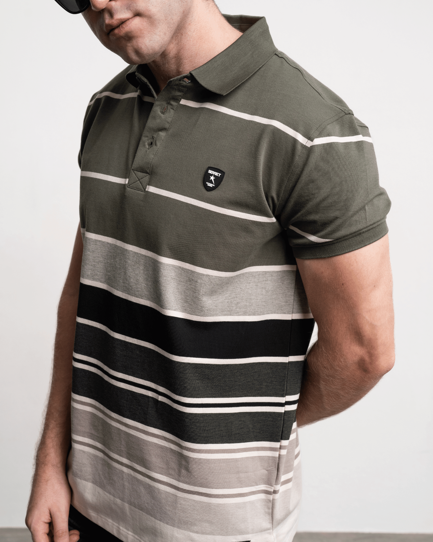 Mens Pioneer - Striped Golfer