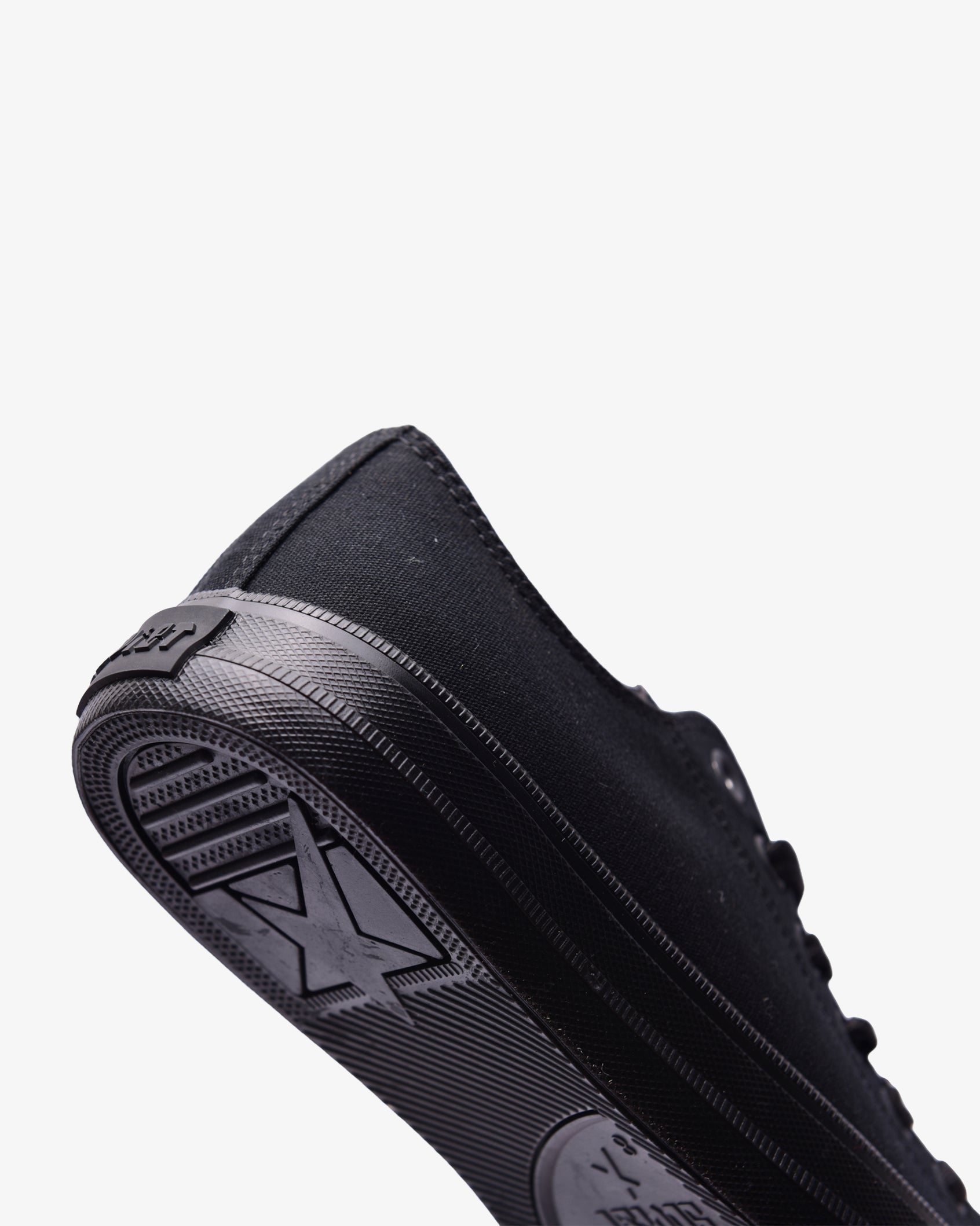 Mens Viper - Low Cut Canvas - Soviet Denim