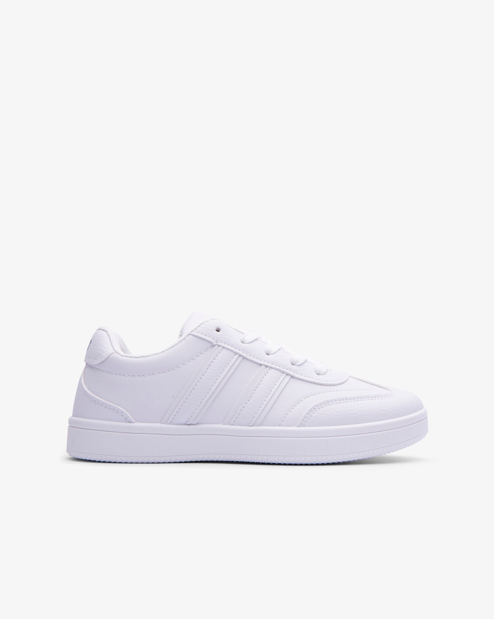 Youth Avatar - Casual Low Cut Sneaker