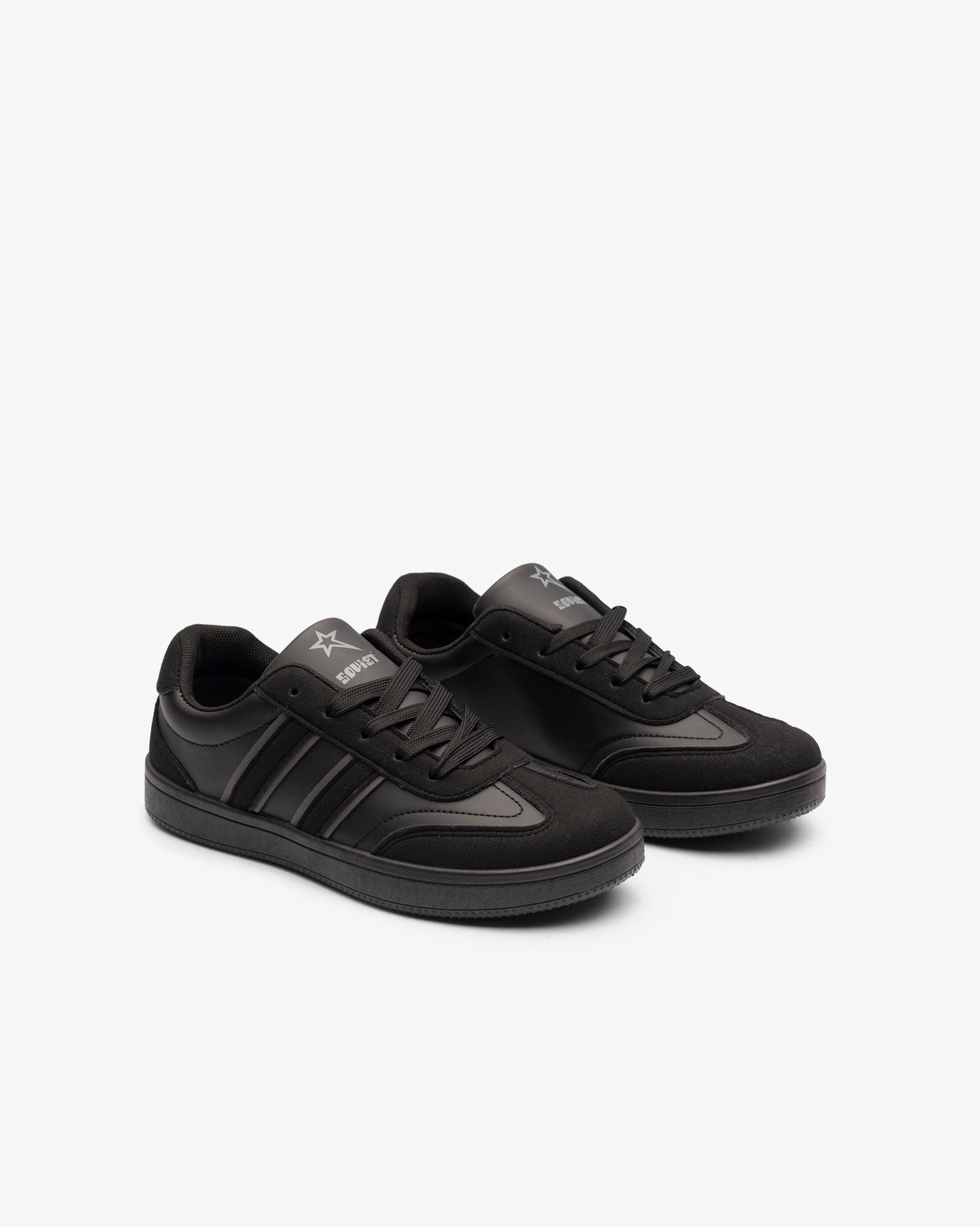 Youth Avatar - Casual Low Cut Sneaker